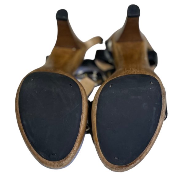 Michael Kors Sandals, Size 5.5 - Picture 8 of 10